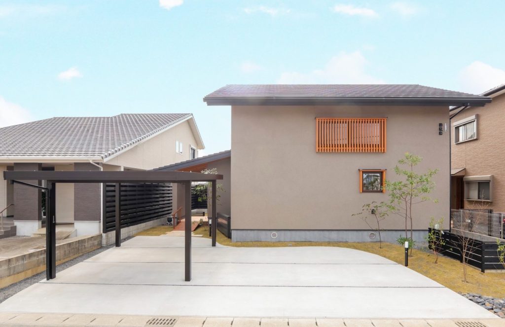 自然素材で仕立てる大人かっこいい家完成画像