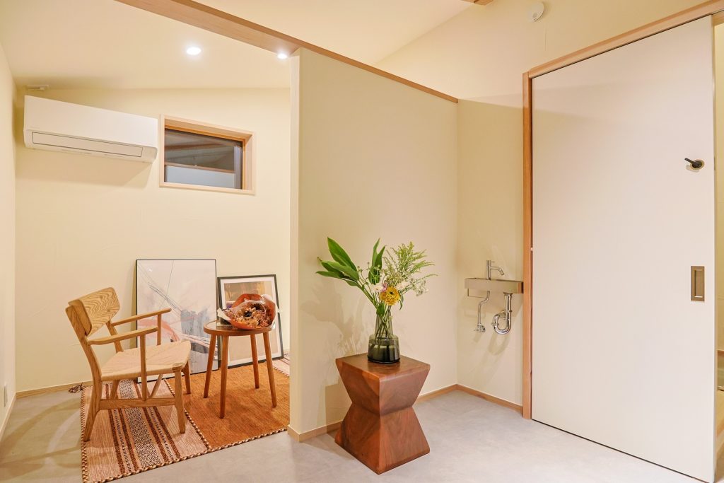 暮らしを整えるシンプルハウス完成画像